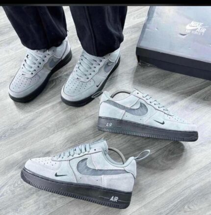 NIKE SNEAKERS [S3]