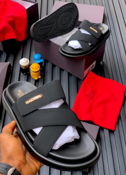 LUXURY VALENTINO PAM [S2]