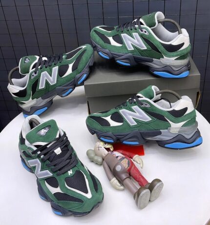 NEW BALANCE SNEAKERS [S3]