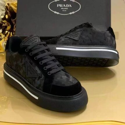 PRADA SNEAKERS [S1]