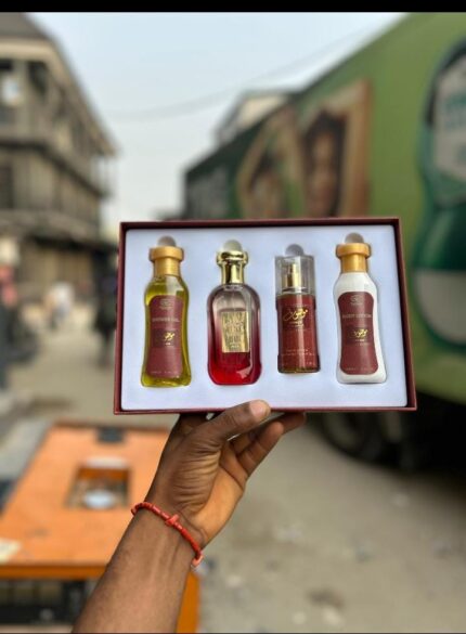 A GIFT SET OF MOSUF PERFUME [S2]