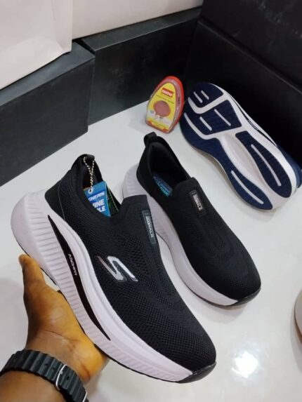 SKECHERS SNEAKERS [S12]