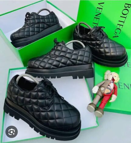 BOTTEGA VENETA CORPORATE SHOE [S8]