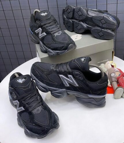 NEW BALANCE SNEAKERS [S3]