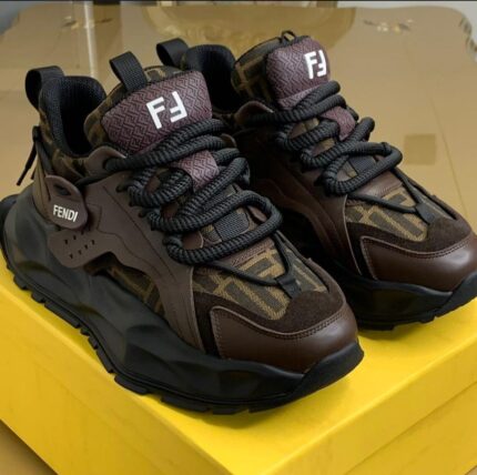 FENDI SNEAKERS [S3]
