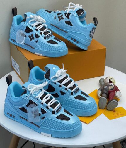 LOUIS VUITTON SNEAKERS [S3]