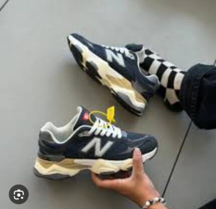 NEW BALANCE SNEAKERS [S1]