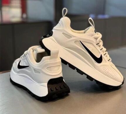 NIKE SNEAKERS [S11]