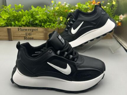NIKE SNEAKERS [S11]